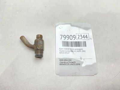 Лот: 21347442. Фото: 1. Кран сливной блока цилиндров Toyota... Двигатель и элементы двигателя