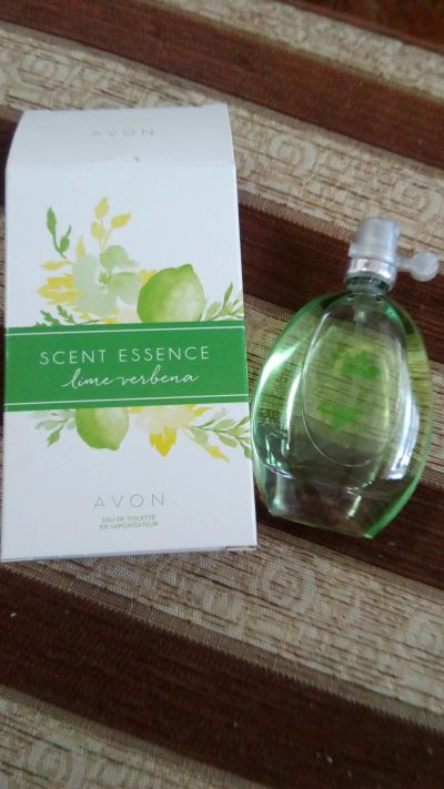 Лот: 12646989. Фото: 1. Туалетная вода от Avon Scent Essence... Подарки на Новый год