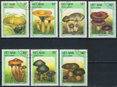 Лот: 25000300. Фото: 1. 1987. Вьетнам. Грибы. Полная серия... Марки
