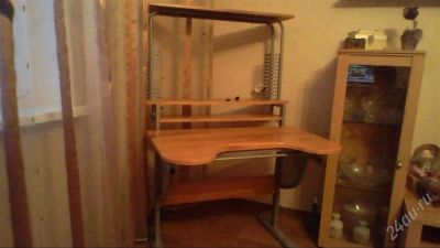 Лот: 2169445. Фото: 1. Компьютерный стол. Столы, стулья, обеденные группы