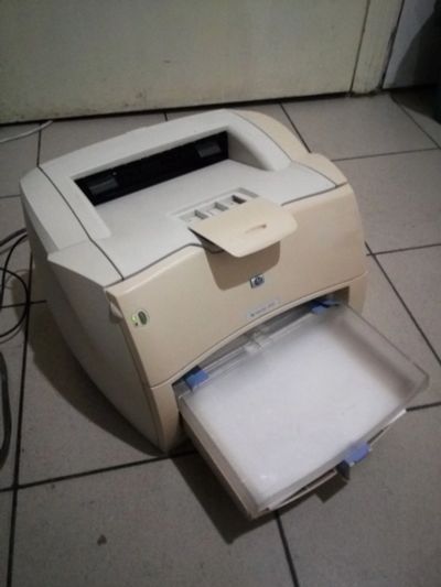 Лот: 15769761. Фото: 1. Принтер лазерный HP LJ 1300. Надежный... Лазерные принтеры
