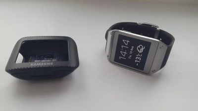 Лот: 4985292. Фото: 1. Samsung Galaxy Gear. Смарт-часы, фитнес-браслеты, аксессуары