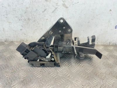 Лот: 25262986. Фото: 1. замок двери Ford Focus CB4. Двигатель и элементы двигателя