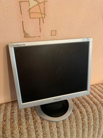 Лот: 20942140. Фото: 1. Samsung SyncMaster 510T. ЖК-мониторы