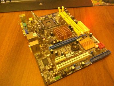 Лот: 4898051. Фото: 1. Материнская плата Asus P5KPL-AM... Материнские платы