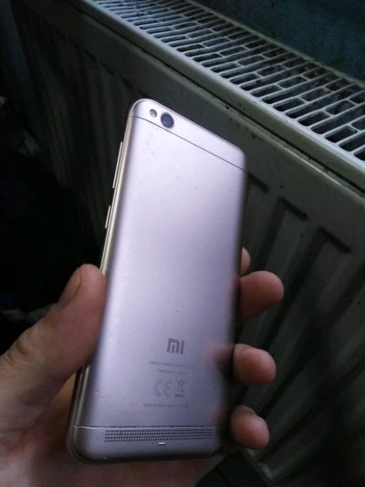 Лот: 12790556. Фото: 1. Xiaomi readmi 5a. Смартфоны