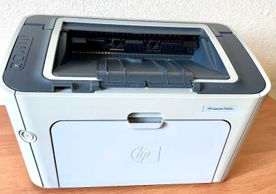 Лот: 23232106. Фото: 1. Принтер HP LaserJet P1505n сетевой... Лазерные принтеры