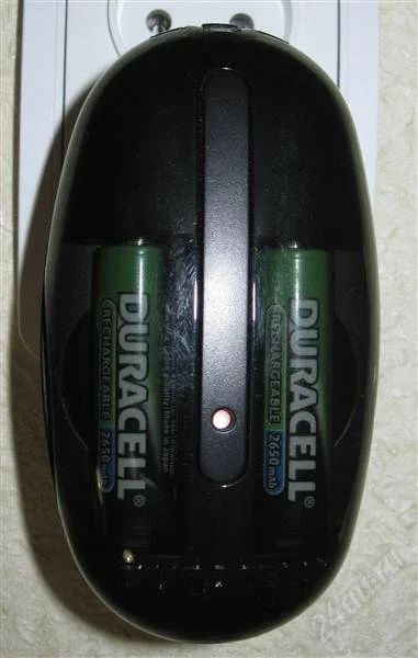Лот: 1452630. Фото: 1. Зарядное устройство Duracell CEF-20... Зарядные устройства, блоки питания для бытовой техники