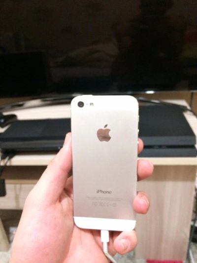 Лот: 4783861. Фото: 1. Apple iphone 5 64 Gb белый. Смартфоны