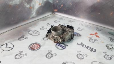 Лот: 23584897. Фото: 1. Заслонка дроссельная Honda CR-V... Двигатель и элементы двигателя