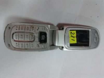 Лот: 6241835. Фото: 1. Сотовый телефон Samsung E730... Кнопочные мобильные телефоны