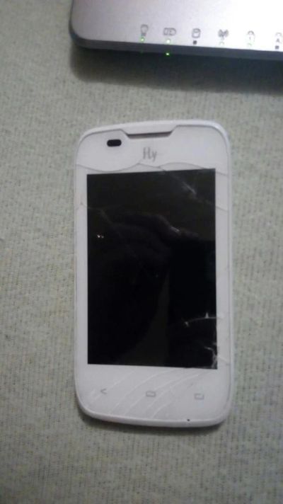 Лот: 6773446. Фото: 1. Телефон IQ431 Glory. Смартфоны