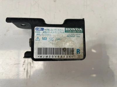 Лот: 21702014. Фото: 1. датчик airbag Honda Civic Ferio... Двигатель и элементы двигателя