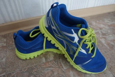 Лот: 5507874. Фото: 1. кроссовки женские беговые reebok. Кеды, кроссовки, слипоны