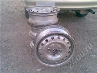 Лот: 58260. Фото: 1. диски штампованные. Шины