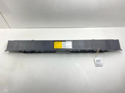 Лот: 21576556. Фото: 1. Накладка багажника Toyota Wish... Двигатель и элементы двигателя