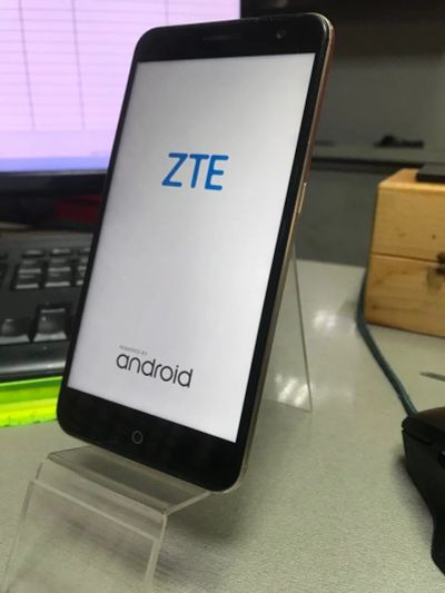 Лот: 17220340. Фото: 1. Смартфон ZTE Blade V7 16 ГБ. Смартфоны