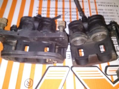 Лот: 6023895. Фото: 1. Суппорта со скобами от Subaru... Тормозная система