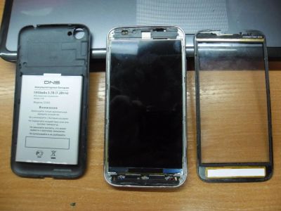 Лот: 10018621. Фото: 1. Телефон DNS S5005 (10125). Смартфоны