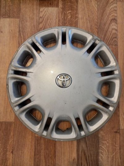 Лот: 16636845. Фото: 1. Колпак toyota. Колпаки