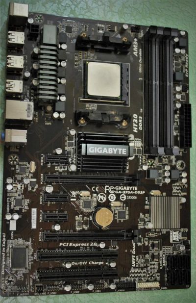 Лот: 7715565. Фото: 1. Материнская плата Gigabyte GA-970A-DS3P. Материнские платы