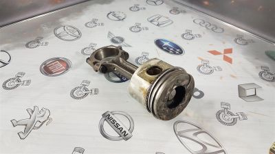 Лот: 23591577. Фото: 1. Поршень с шатуном Nissan Presage... Двигатель и элементы двигателя