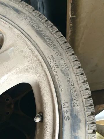 Лот: 6519064. Фото: 1. 2 зимние шины на литье Subaru... Шины на дисках