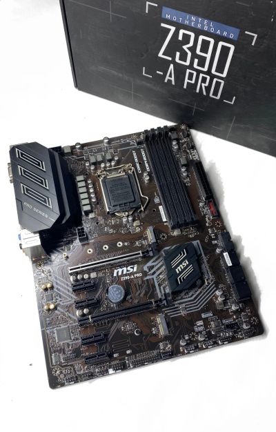 Лот: 18853866. Фото: 1. Топовая плата под LGA 1151v2... Материнские платы