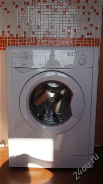 Лот: 1908209. Фото: 1. Продам стиральную машинку Indesit... Стиральные машины