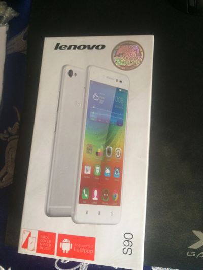 Лот: 11780511. Фото: 1. lenovo s90. Дисплеи, дисплейные модули, тачскрины