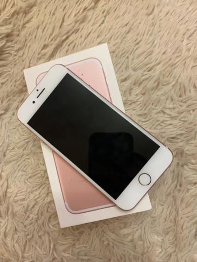 Лот: 17434992. Фото: 1. iPhone 7 rose gold 32gb. Смартфоны