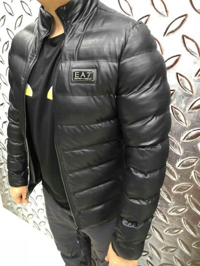 Лот: 10396875. Фото: 1. куртка EA7 !. Верхняя одежда