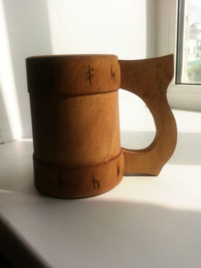 Лот: 17962926. Фото: 1. Кружка деревянная рунная. Кружки, стаканы, бокалы