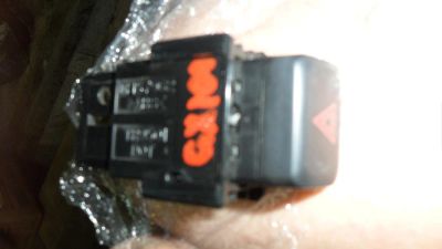 Лот: 3064953. Фото: 1. mark2 jzx100 кнопка аварийного... Расходные материалы