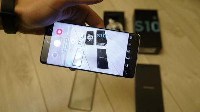 Лот: 17042260. Фото: 1. Флагман 2019 Samsung galaxy s10... Смартфоны