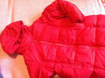 Лот: 3206895. Фото: 1. Пуховик Зима Benetton в подарок... Верхняя одежда