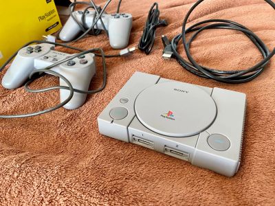 Лот: 18116101. Фото: 1. Sony PlayStation classic (Ps1). Игровые приставки, консоли