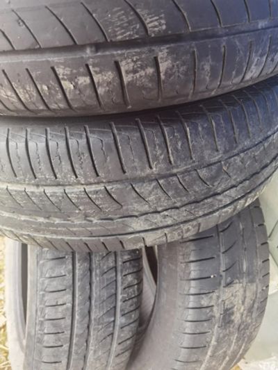 Лот: 20338141. Фото: 1. Шины pirelli 4 шт 195/65/r15. Шины