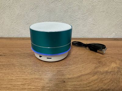 Лот: 21422948. Фото: 1. Беспроводная bluetooth-колонка... Портативные, беспроводные колонки