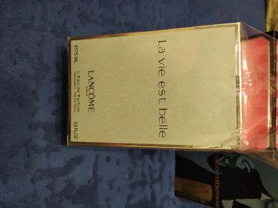 Лот: 17176749. Фото: 1. LA Vie est belle. Женская парфюмерия