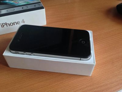 Лот: 4475352. Фото: 1. iPhone 4 Black 16 GB РСТ. Смартфоны