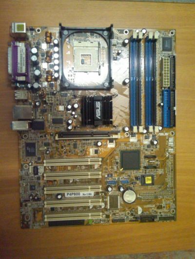 Лот: 4300434. Фото: 1. Asus P4P800. Материнские платы