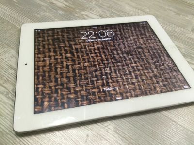 Лот: 4890282. Фото: 1. iPad 2 white 64g WiFi + 3G. Планшеты