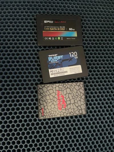 Лот: 25676121. Фото: 1. ssd 2.5 120gb 3шт. SSD-накопители