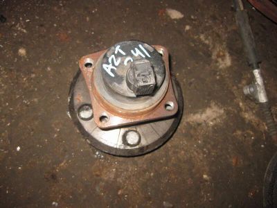 Лот: 20896607. Фото: 1. Ступица Toyota Caldina AZT241W... Кузов