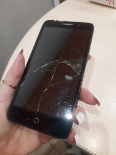 Лот: 18865432. Фото: 1. Телефон Alcatel One Touch Pop... Смартфоны
