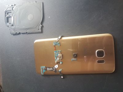 Лот: 13502348. Фото: 1. Samsung S7 Edge. Смартфоны