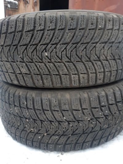 Лот: 15665771. Фото: 1. Продам комплект Michelin X Ice... Шины