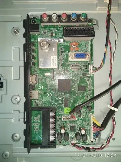 Лот: 21102240. Фото: 1. 32AV933 MAIN BD REV1.02 Toshiba... Запчасти для телевизоров, видеотехники, аудиотехники
