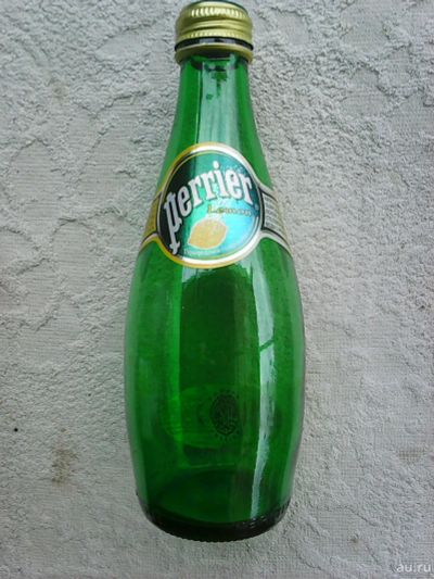 Лот: 14561419. Фото: 1. Бутылка из под мин. воды "Perrier... Бутылки, пробки, этикетки
